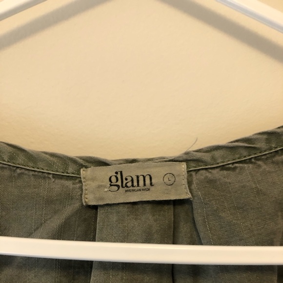 Green Shirt - Picture 2 of 2